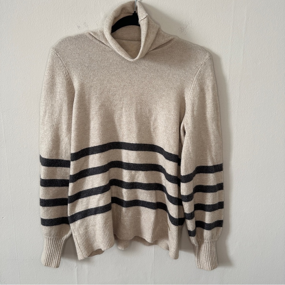 Michael Kors Cowel Turtleneck Sweater size M